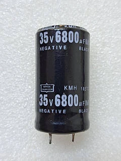 35v 6800uf's foto | Qvoltaje |  BizneCubano